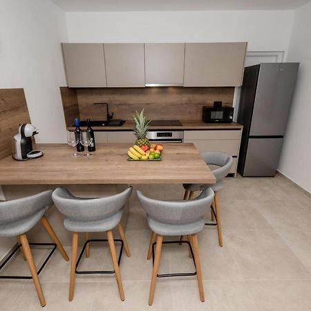 Peaceful Haven Near The Sea-Apartments Torlak Rab Banjol エクステリア 写真