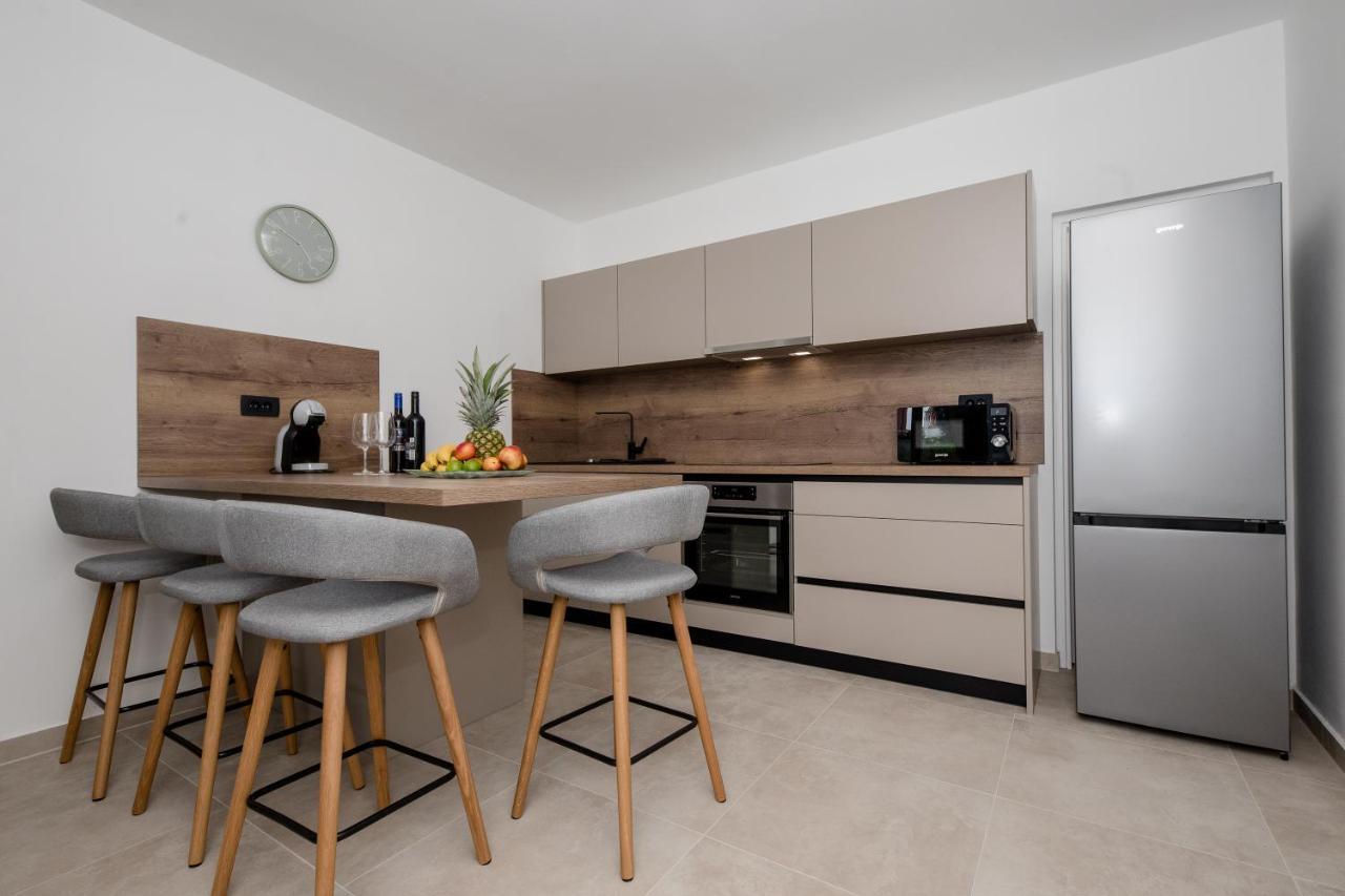 Peaceful Haven Near The Sea-Apartments Torlak Rab Banjol エクステリア 写真