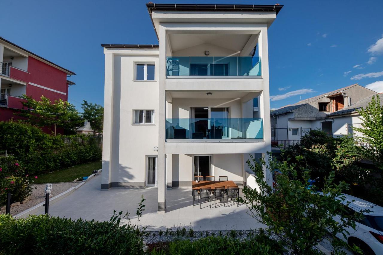 Peaceful Haven Near The Sea-Apartments Torlak Rab Banjol エクステリア 写真