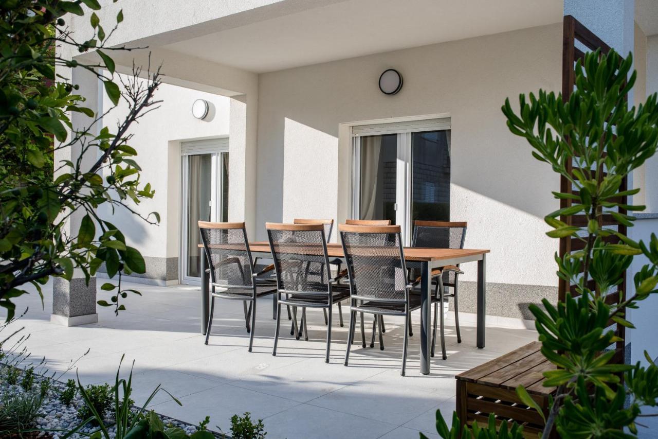 Peaceful Haven Near The Sea-Apartments Torlak Rab Banjol エクステリア 写真